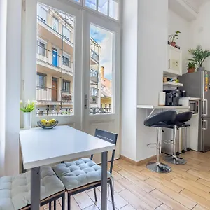https://classyrooms-at-deak-square.inbudapesthotels.com